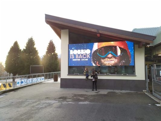 P4 P5 a colata impermeabile Giant Outdoor LED Video Wall Panel Screen per display