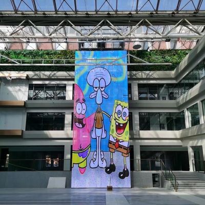 P10 LED video parete trasparente con angolo di visione di 120 gradi 10000 ore di durata