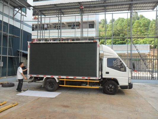 GCL Customized Outdoor Mobile Advertising Truck Van Trailer P6 6500nits Luminosità