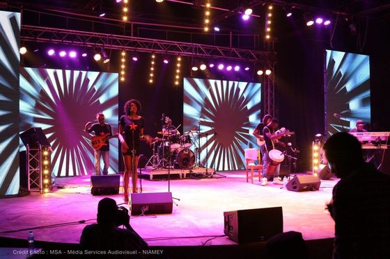 GOB P1.5 P1.9 Affitto all'interno Eventi Sfondo schermo a LED Decorazione della scena nuziale LED Video Wall