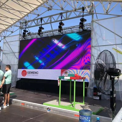 Nuovo schermo a LED per noleggio all'aperto P1.5625 P1.953 P2.6 Mm 7680 Hz pannello schermo a forma curva per spettacoli teatrali ed eventi pubblicitari all'aperto