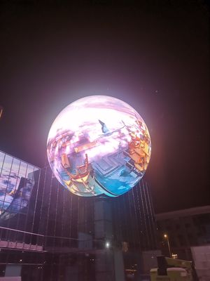 P4 Outdoor LED Spherical Screen: Unica integrazione dell'effetto display e della tecnologia strutturale per creare un'esperienza mozzafiato da ogni angolazione!