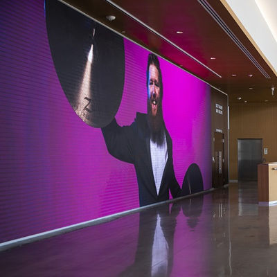 Display a LED ad alta risoluzione a colori interni con controllo di rete